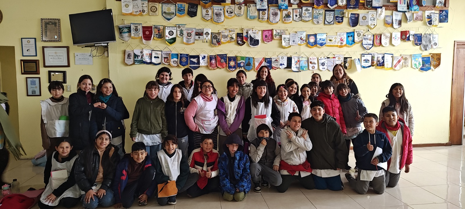 Visita de alumnos a la casa Rotaria